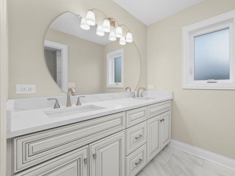 Tiny photo for 5532 S OAK PARK Avenue, Chicago, IL 60638 (MLS # 12512975)