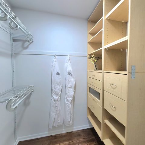 Tiny photo for 9526 S Kilbourn Avenue, Oak Lawn, IL 60453 (MLS # 12491172)