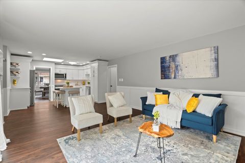 Tiny photo for 9526 S Kilbourn Avenue, Oak Lawn, IL 60453 (MLS # 12491172)