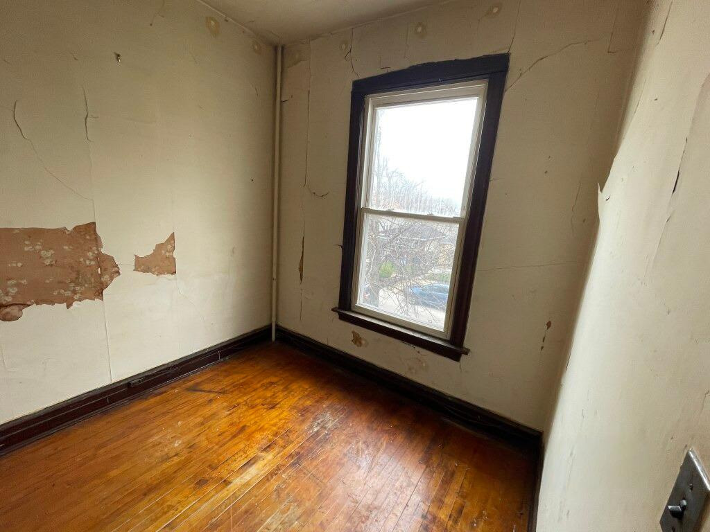 6556 S Laflin Street