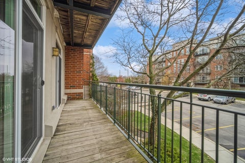 Tiny photo for 820 Weidner Road #210, Buffalo Grove, IL 60089 (MLS # 12711943)