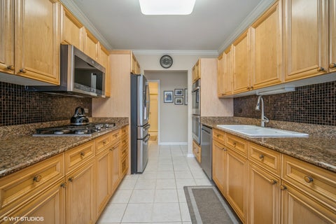 Tiny photo for 820 Weidner Road #210, Buffalo Grove, IL 60089 (MLS # 12711943)