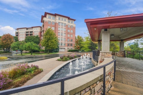 Tiny photo for 40 Prairie Park Drive #312, Wheeling, IL 60090 (MLS # 12786459)