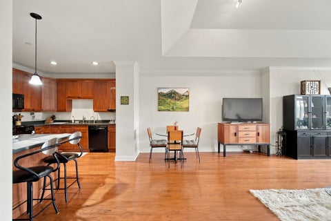 Tiny photo for 40 Prairie Park Drive #312, Wheeling, IL 60090 (MLS # 12786459)