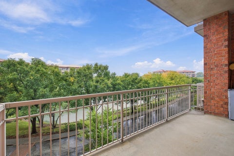 Tiny photo for 40 Prairie Park Drive #312, Wheeling, IL 60090 (MLS # 12786459)