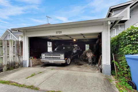 Tiny photo for 3720 N Springfield Avenue, Chicago, IL 60618 (MLS # 12758545)