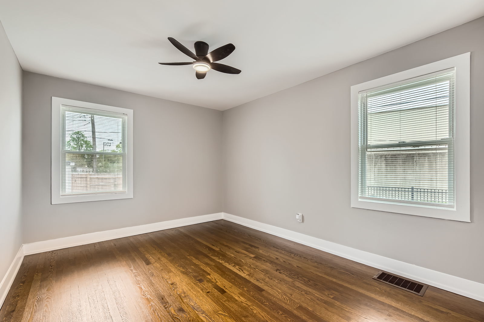 504 W 127th Place