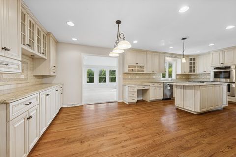 Tiny photo for 18 Shelburne Drive, Oak Brook, IL 60523 (MLS # 12485641)