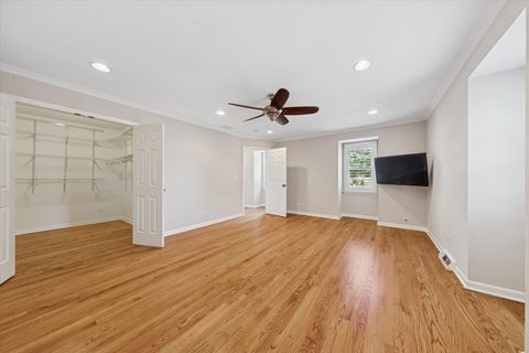 Tiny photo for 18 Shelburne Drive, Oak Brook, IL 60523 (MLS # 12485641)