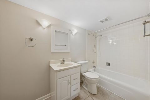 Tiny photo for 18 Shelburne Drive, Oak Brook, IL 60523 (MLS # 12485641)