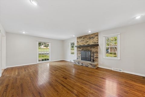 Tiny photo for 18 Shelburne Drive, Oak Brook, IL 60523 (MLS # 12485641)
