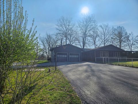 Tiny photo for 9769 Stuyvesant Street, Benton, IL 62812 (MLS # 12603754)