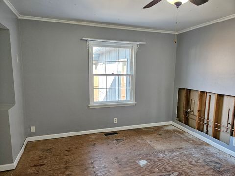 Tiny photo for 9769 Stuyvesant Street, Benton, IL 62812 (MLS # 12603754)