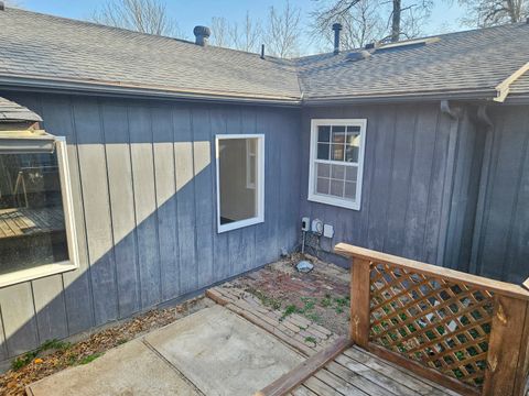 Tiny photo for 9769 Stuyvesant Street, Benton, IL 62812 (MLS # 12603754)