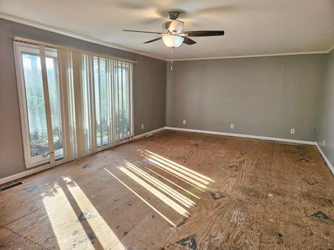 Tiny photo for 9769 Stuyvesant Street, Benton, IL 62812 (MLS # 12603754)