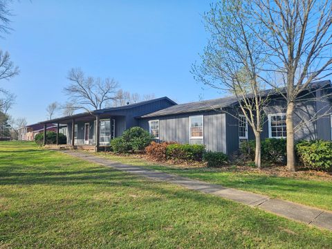 Tiny photo for 9769 Stuyvesant Street, Benton, IL 62812 (MLS # 12603754)