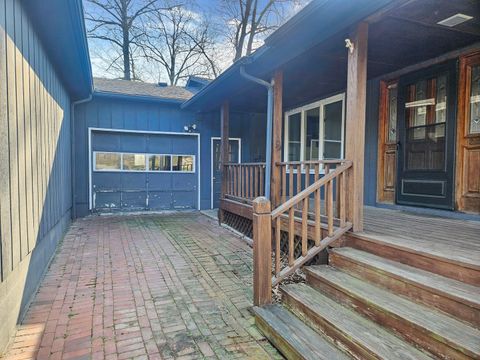 Tiny photo for 9769 Stuyvesant Street, Benton, IL 62812 (MLS # 12603754)