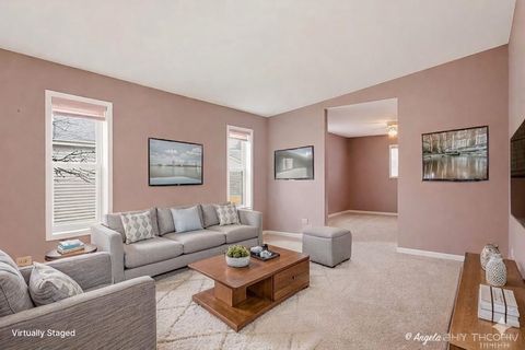 Tiny photo for 4 Hialeah Court, Grayslake, IL 60030 (MLS # 12649228)