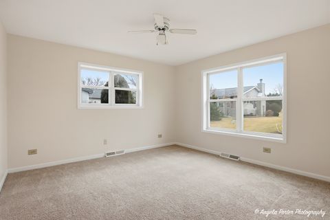 Tiny photo for 4 Hialeah Court, Grayslake, IL 60030 (MLS # 12649228)