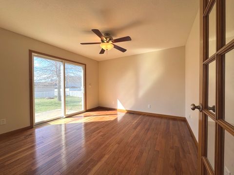 Tiny photo for 366 Centerpoint Drive S, Bourbonnais, IL 60914 (MLS # 12581224)