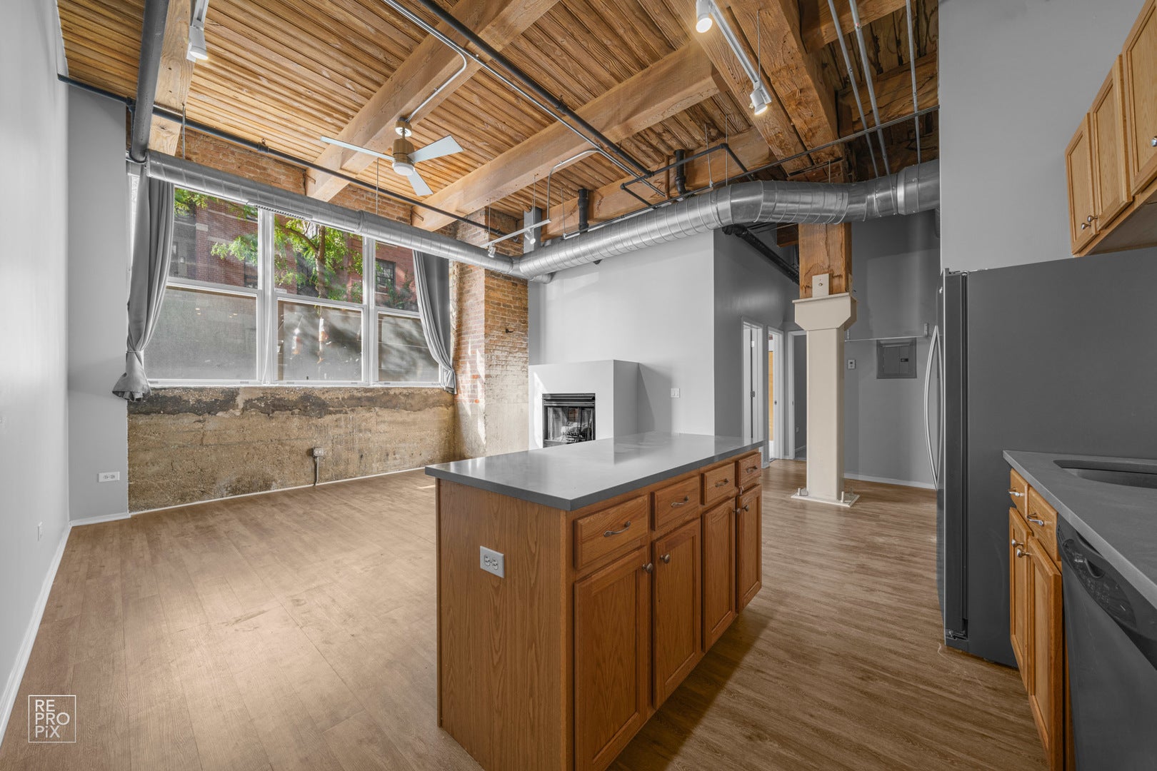 1500 W Monroe Street 120