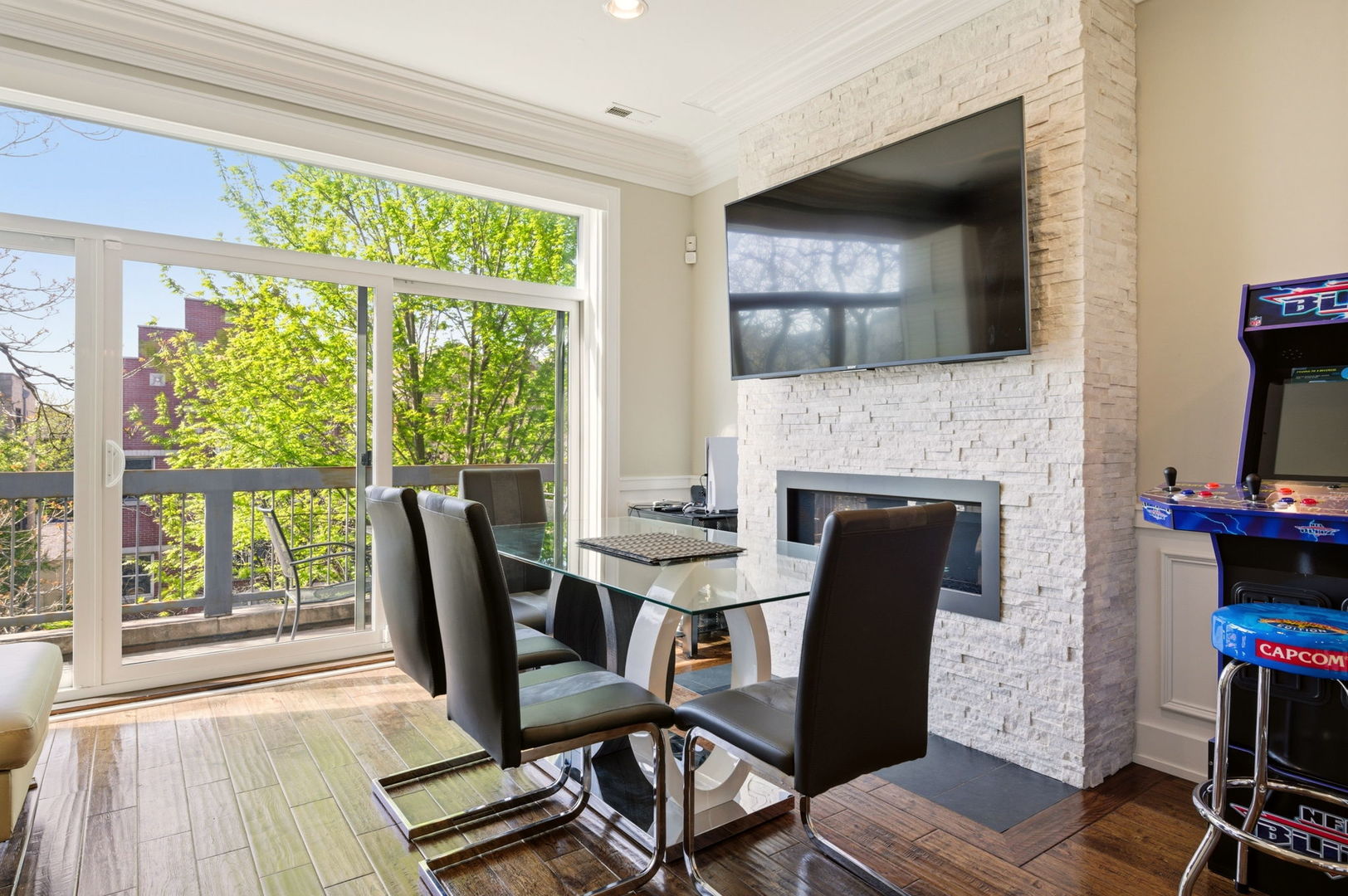 1418 W Fillmore Street 3W