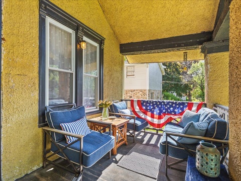 Tiny photo for 1509 Jackson Street, Rockford, IL 61107 (MLS # 12653756)