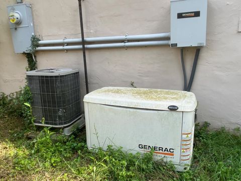 Tiny photo for 616 N Oakland Avenue, Carbondale, IL 62901 (MLS # 100000178)