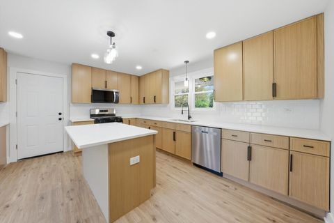 Tiny photo for 1271 Edmonds Avenue, New Lenox, IL 60451 (MLS # 12605047)