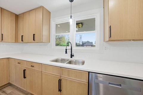 Tiny photo for 1271 Edmonds Avenue, New Lenox, IL 60451 (MLS # 12605047)