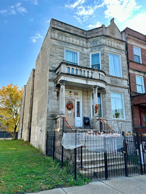 1239 S Avers Avenue Chicago IL 60623