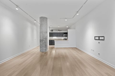 Tiny photo for 860 W BLACKHAWK Street #406, Chicago, IL 60642 (MLS # 12620711)