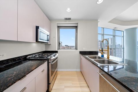 Tiny photo for 303 W OHIO Street #1407, Chicago, IL 60654 (MLS # 12513188)