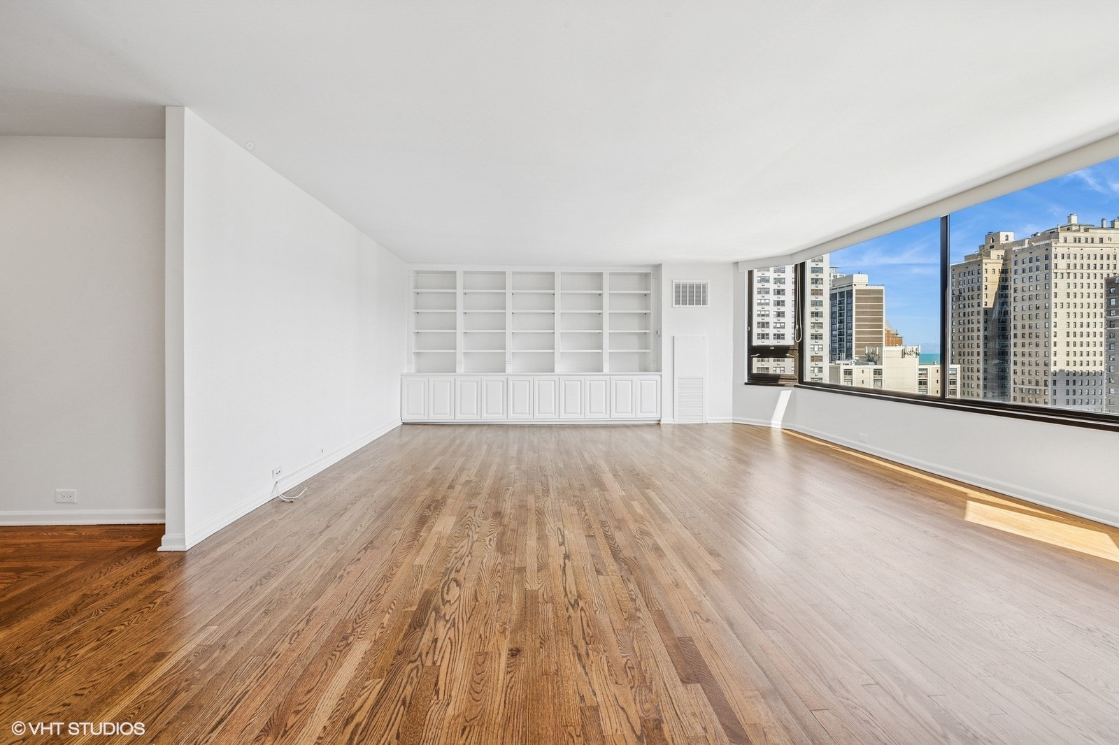 1410 N State Parkway 17B