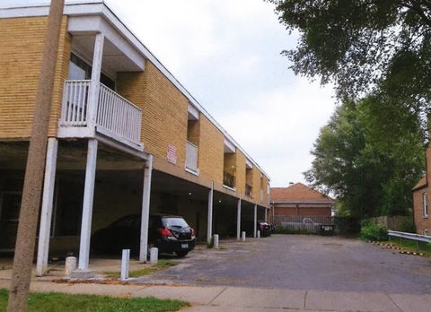 8701 S Mozart Avenue P-10 Evergreen Park IL 60805