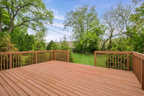 Tiny photo for 29 Springlake Avenue, Hinsdale, IL 60521 (MLS # 12653783)