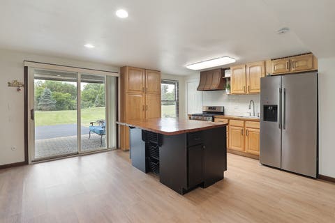 Tiny photo for 195 Clover Hill Lane, North Barrington, IL 60010 (MLS # 12723697)