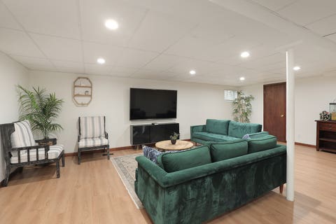Tiny photo for 195 Clover Hill Lane, North Barrington, IL 60010 (MLS # 12723697)