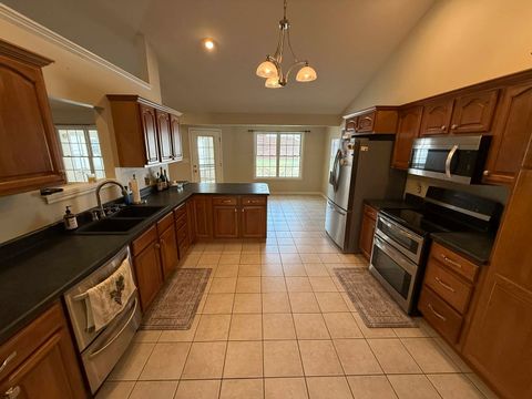 Tiny photo for 1111 Early Bird Lane, Marion, IL 62959 (MLS # 12581978)