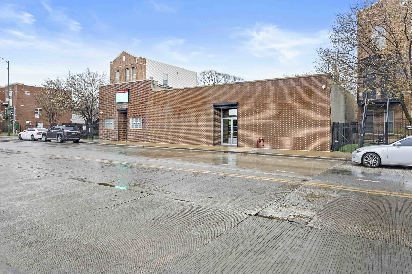 911 S Kedzie Avenue