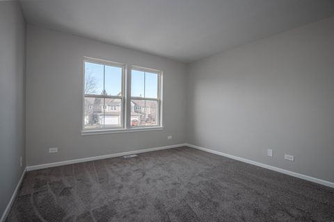 Tiny photo for 134 Woodview Court #134, Glen Ellyn, IL 60137 (MLS # 12571864)