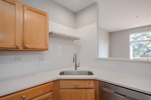 Tiny photo for 134 Woodview Court #134, Glen Ellyn, IL 60137 (MLS # 12571864)