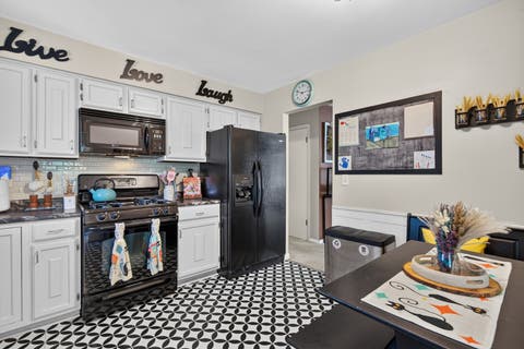 Tiny photo for 306 Apache Trail, Lake In The Hills, IL 60156 (MLS # 12719942)
