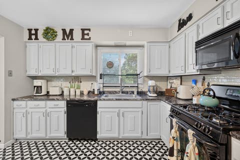 Tiny photo for 306 Apache Trail, Lake In The Hills, IL 60156 (MLS # 12719942)