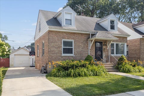 Tiny photo for 9431 Jefferson Avenue, Brookfield, IL 60513 (MLS # 12723365)
