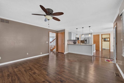 Tiny photo for 4816 Norfolk Place, Bettendorf, IA 52722 (MLS # 12787973)