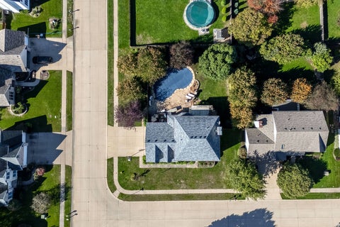 Tiny photo for 4816 Norfolk Place, Bettendorf, IA 52722 (MLS # 12787973)