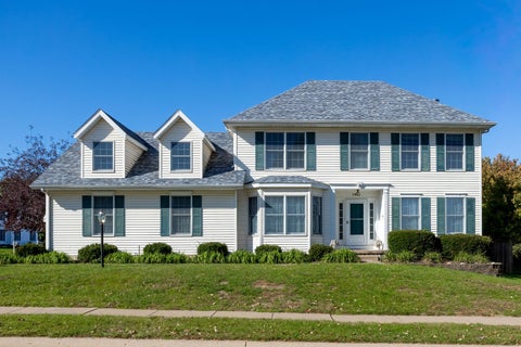 Photo of 4816 Norfolk Place, Bettendorf, IA 52722 (MLS # 12787973)