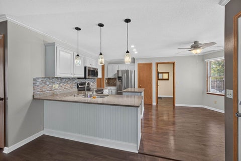 Tiny photo for 4816 Norfolk Place, Bettendorf, IA 52722 (MLS # 12787973)