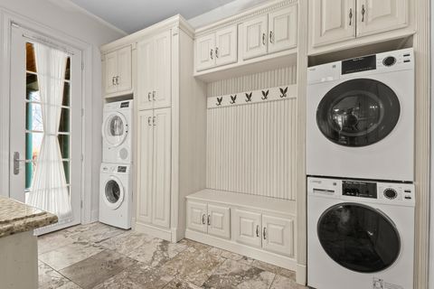 Tiny photo for 338 E Witchwood Lane, Lake Bluff, IL 60044 (MLS # 12610243)